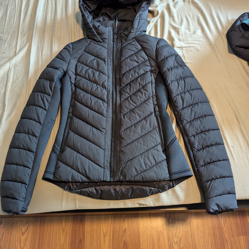 Bernardo Performance Puffer Jacket - image 7